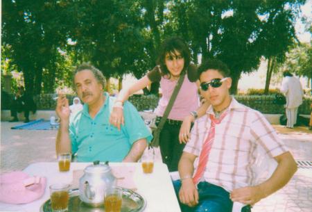 moi avec ma petite famille il mon que un seul